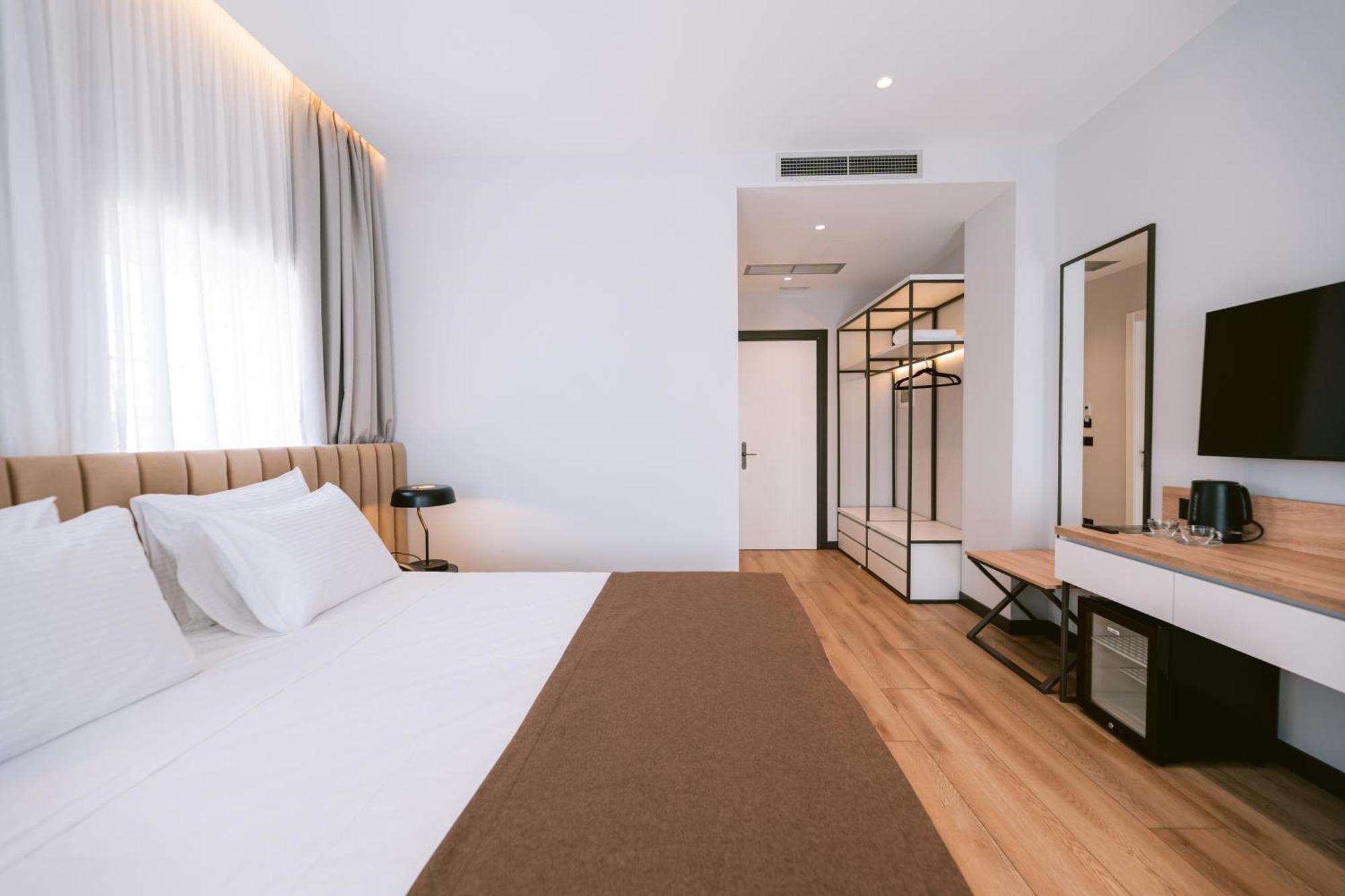 Tribute Hotel Shkoder Exterior photo